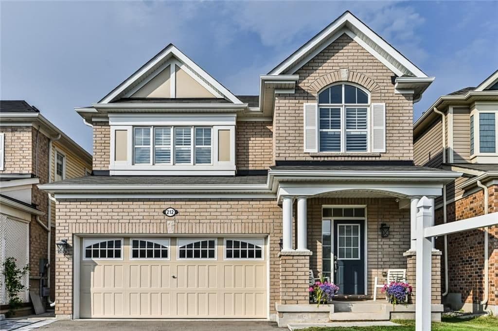 Lower 212 Spring Creek Drive, Hamilton, ON L0R 2H8