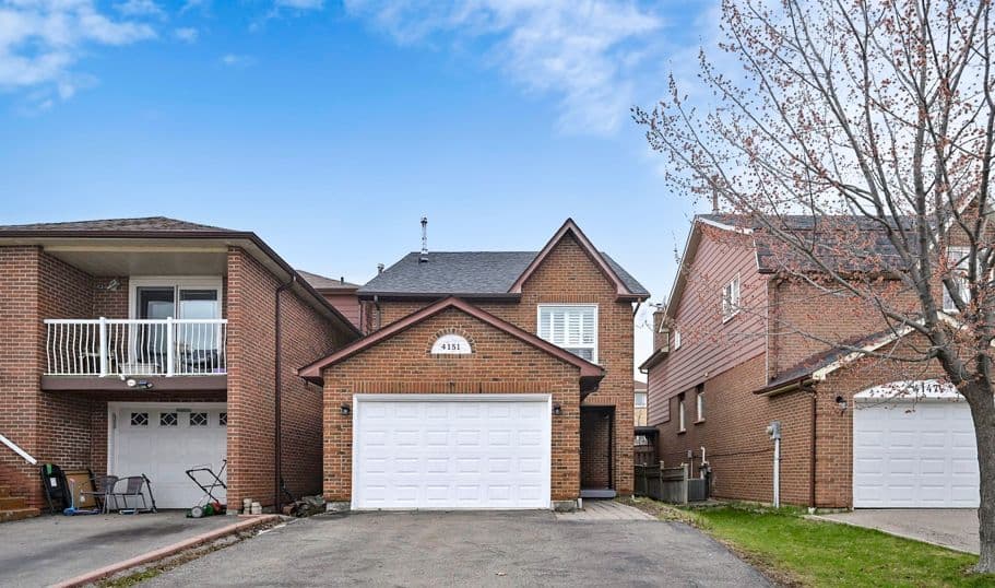 4151 Quaker Hill Drive, Mississauga, ON L5C 3M2