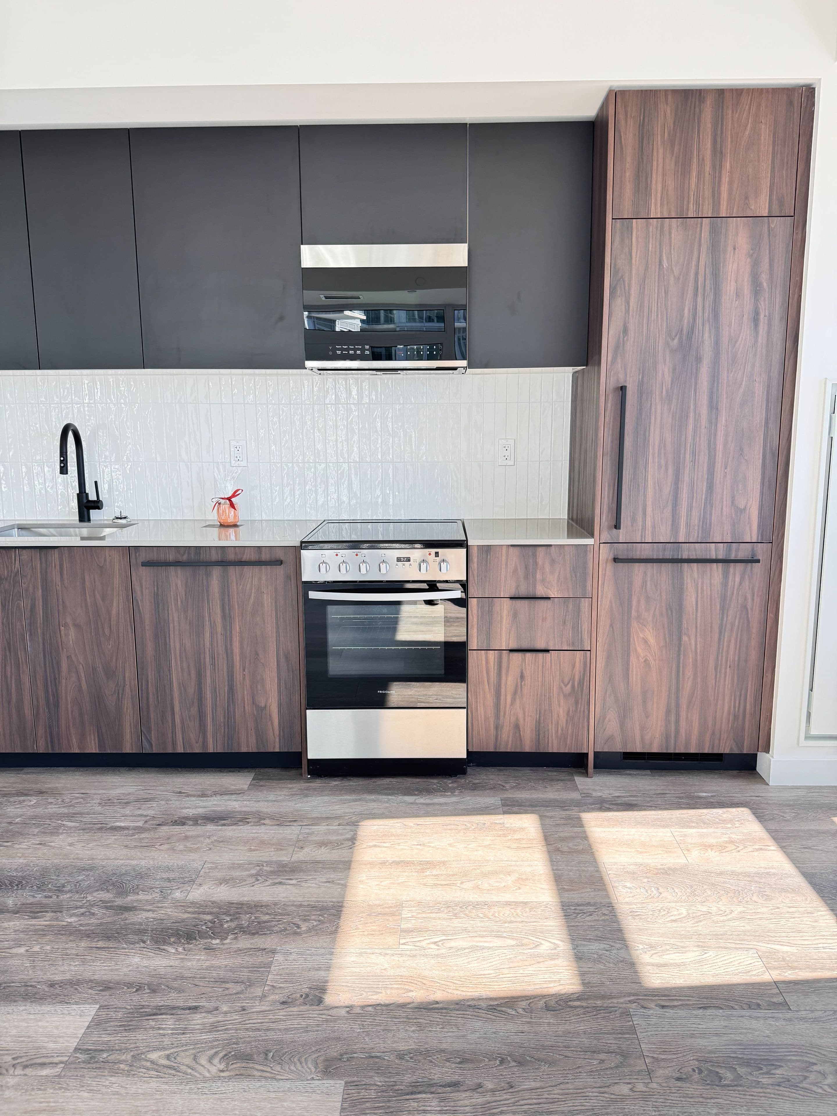 1635 MILITARY Trail 426, Toronto E10, ON M1C 1B2