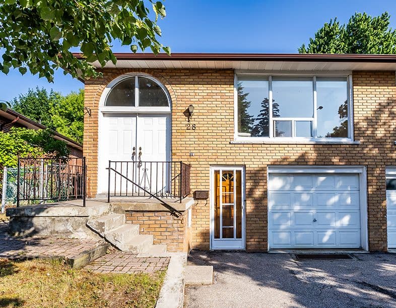 28 Pilot Street, Toronto E10, ON M1E 2C5