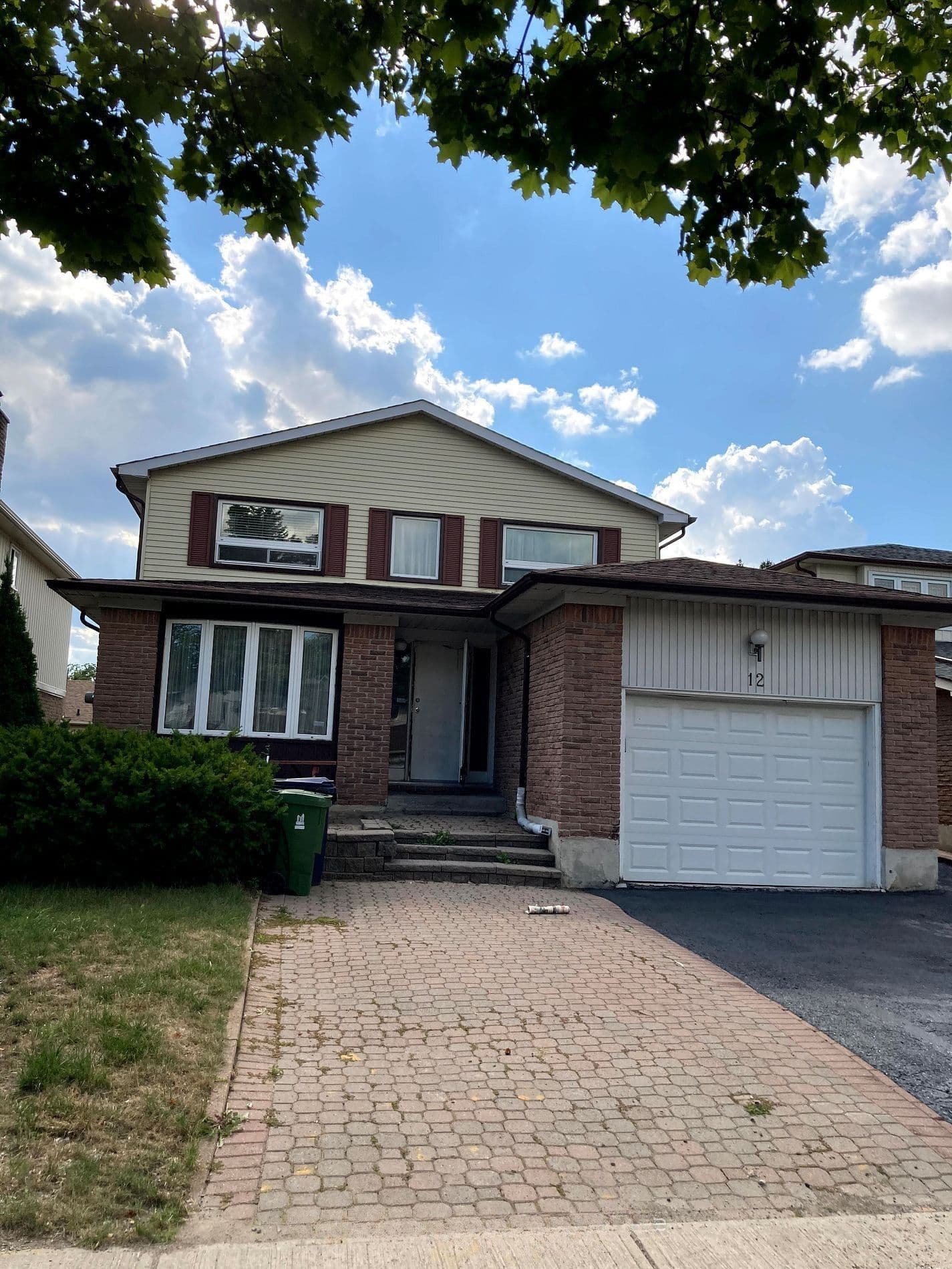 12 Blue Eagle Trail, Toronto E07, ON M1V 1V9