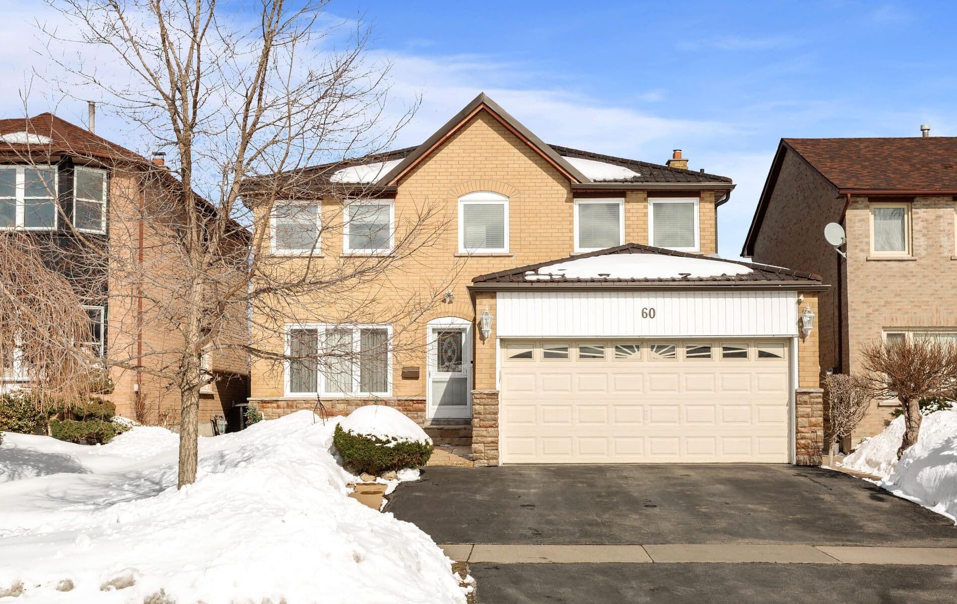 60 Newgreen Crescent, Brampton, ON L6S 4Y5