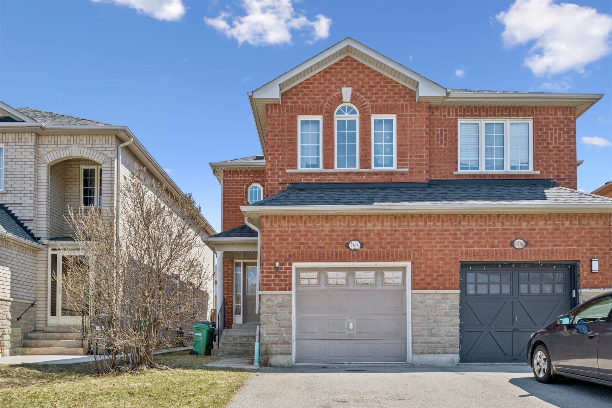 7334 Lowville Heights, Mississauga, ON L5N 8L4