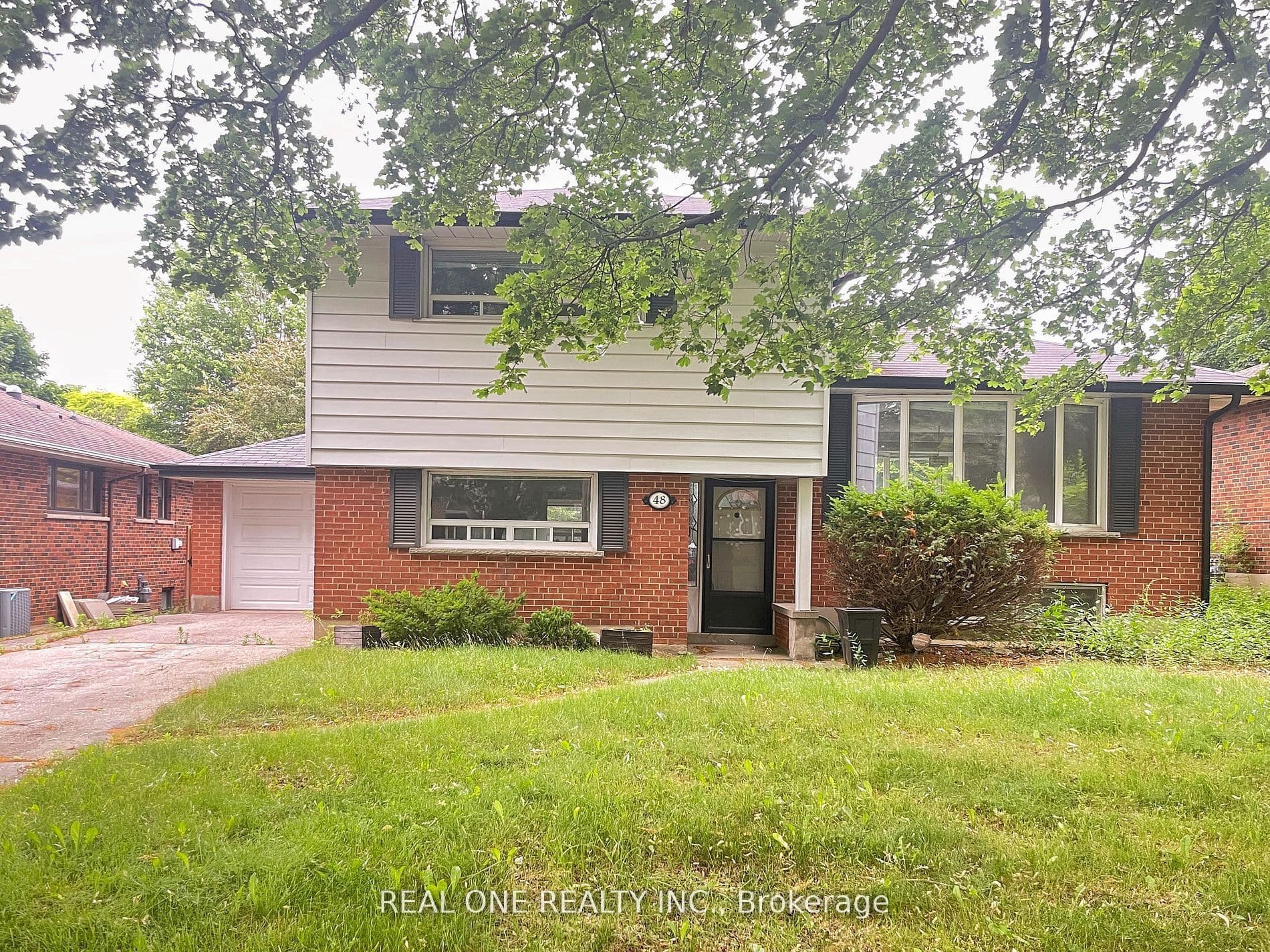 48 Lionel Heights Crescent, Toronto C13, ON M3A 1M1