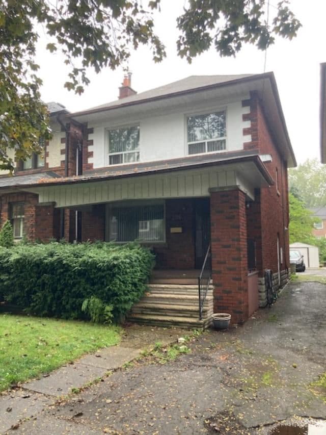 296 Briar Hill Avenue, Toronto C04, ON M4R 1J2