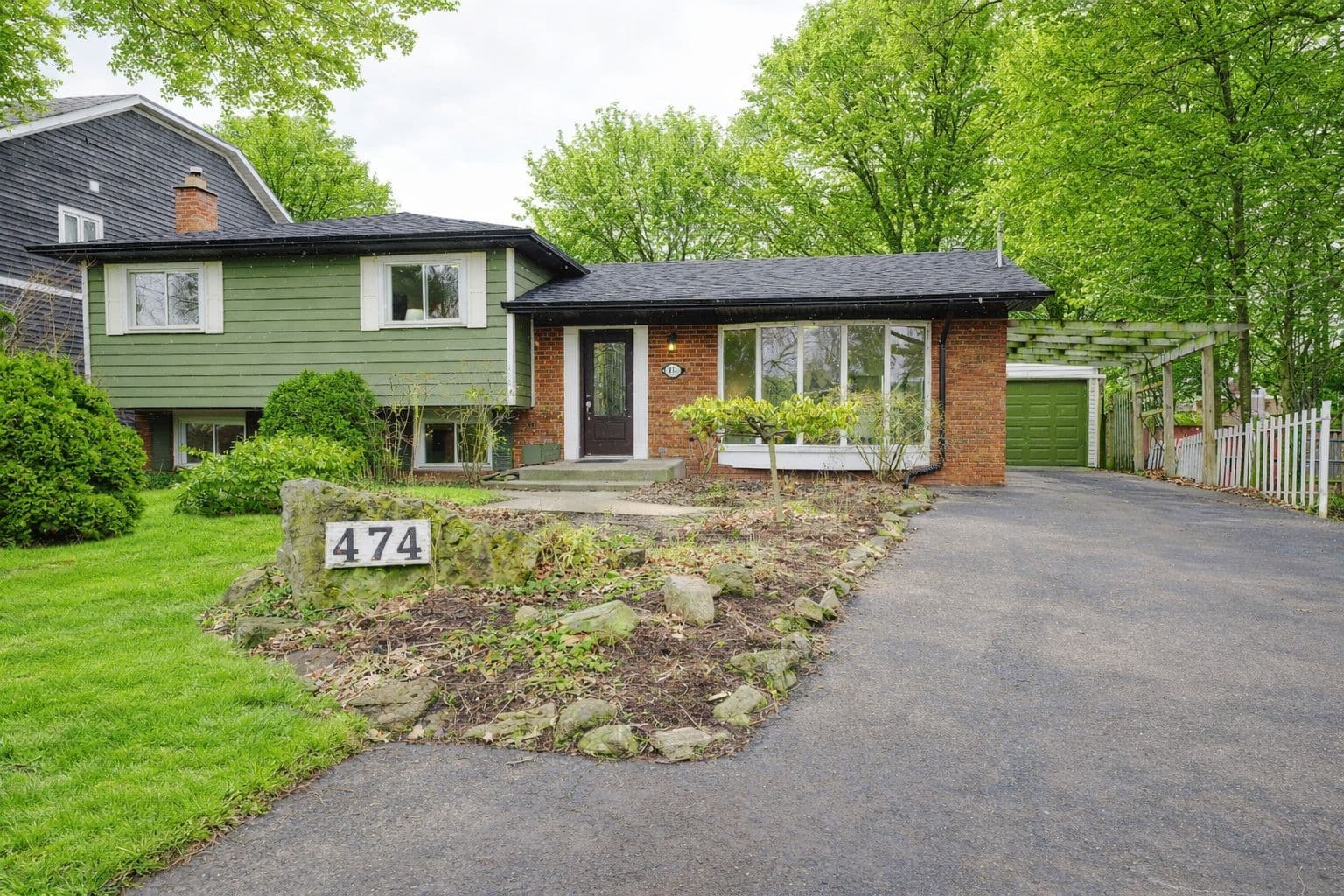 474 Sandlewood Road, Oakville, ON L6L 3S4