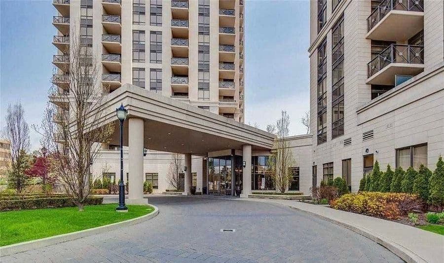 135 Wynford Drive 209, Toronto C13, ON M3C 0J4