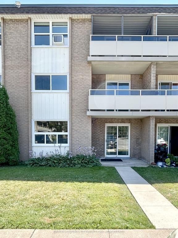 41 Rykert Street 311, St. Catharines, ON L2S 3A4