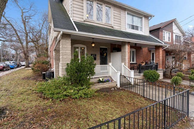 487 Runnymede Road, Toronto W02, ON M6S 2Z4
