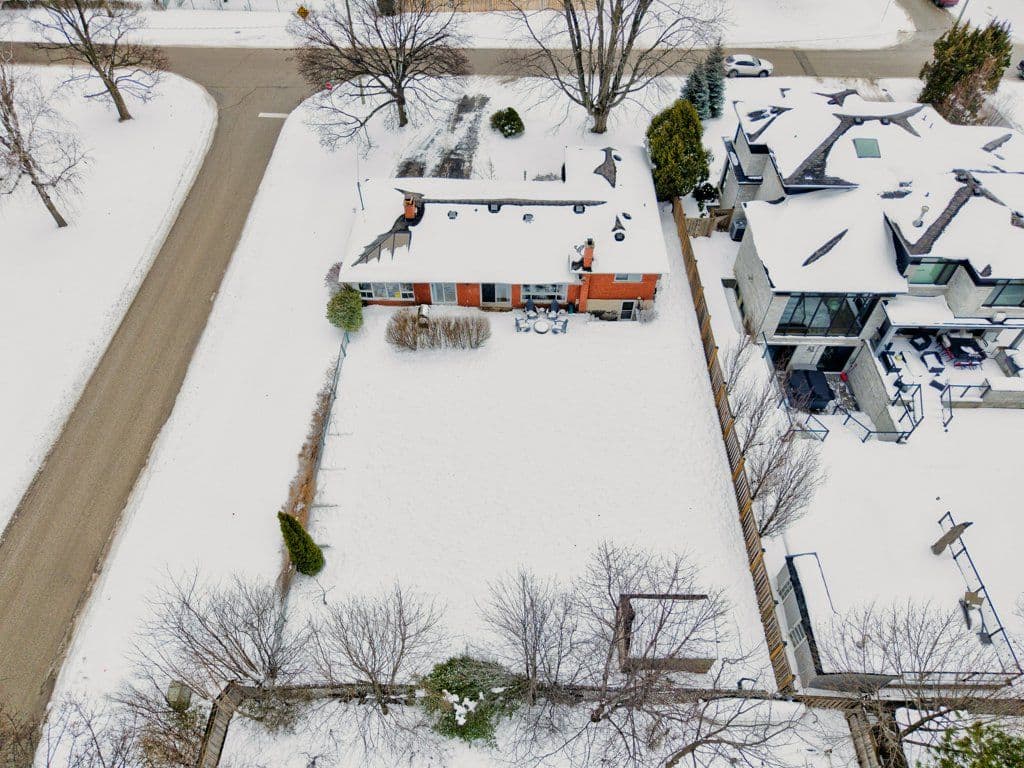 345 Sandlewood Road, Oakville, ON L6L 3S1