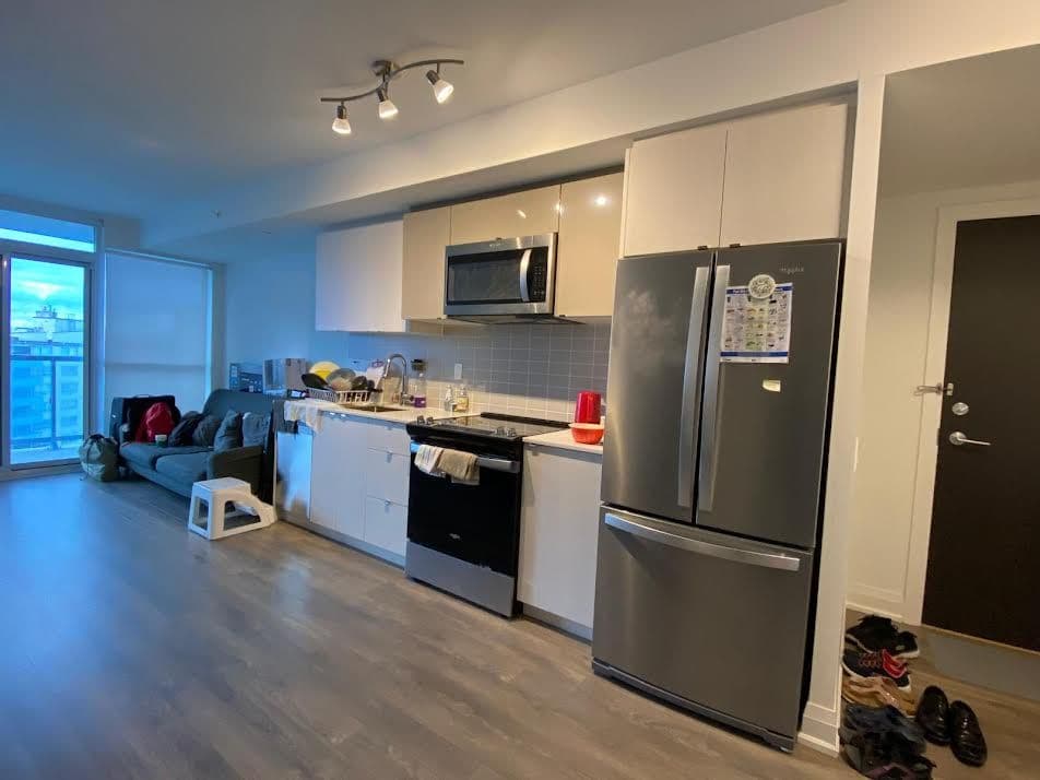 1461 Lawrence Avenue W 1402, Toronto W04, ON M1B 4T5