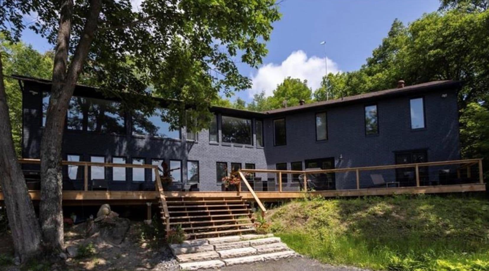 1023 Ril Lake Road, Lake of Bays, ON P0B 1A0
