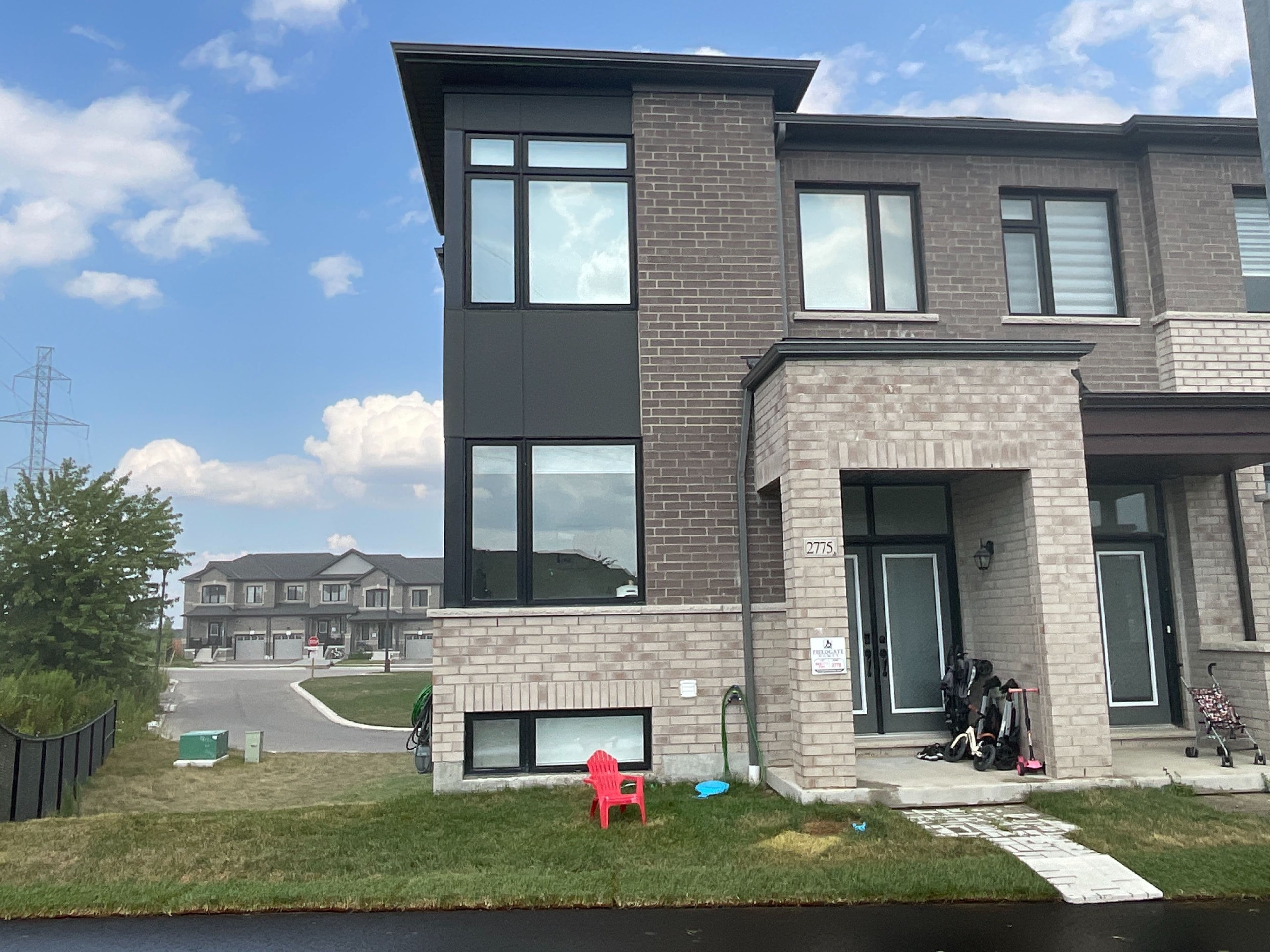2775 Peter Matthews Drive, Pickering, ON L1X 0M3