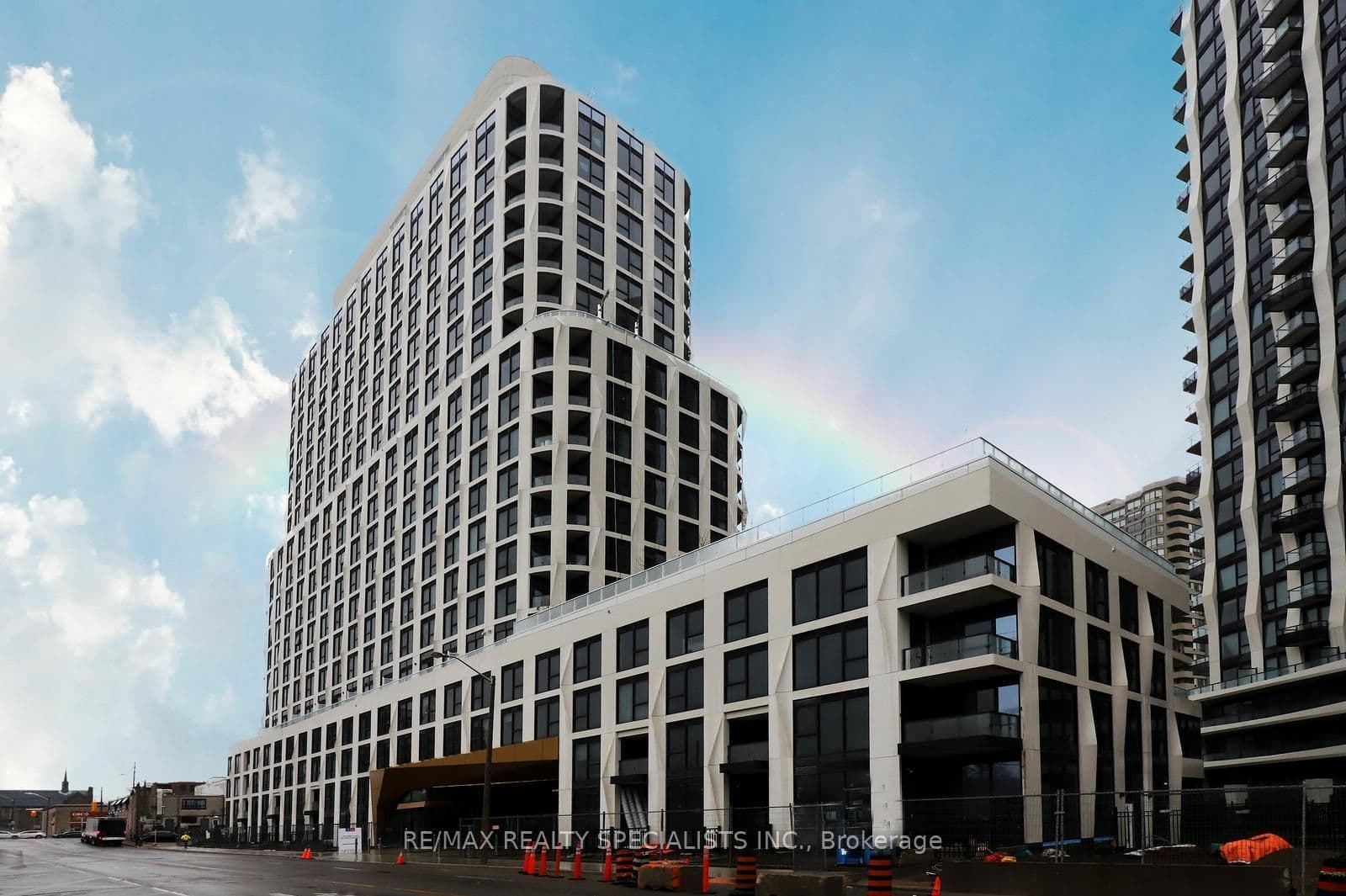 25 Cordova Road 1205, Toronto W08, ON M9A 0E5