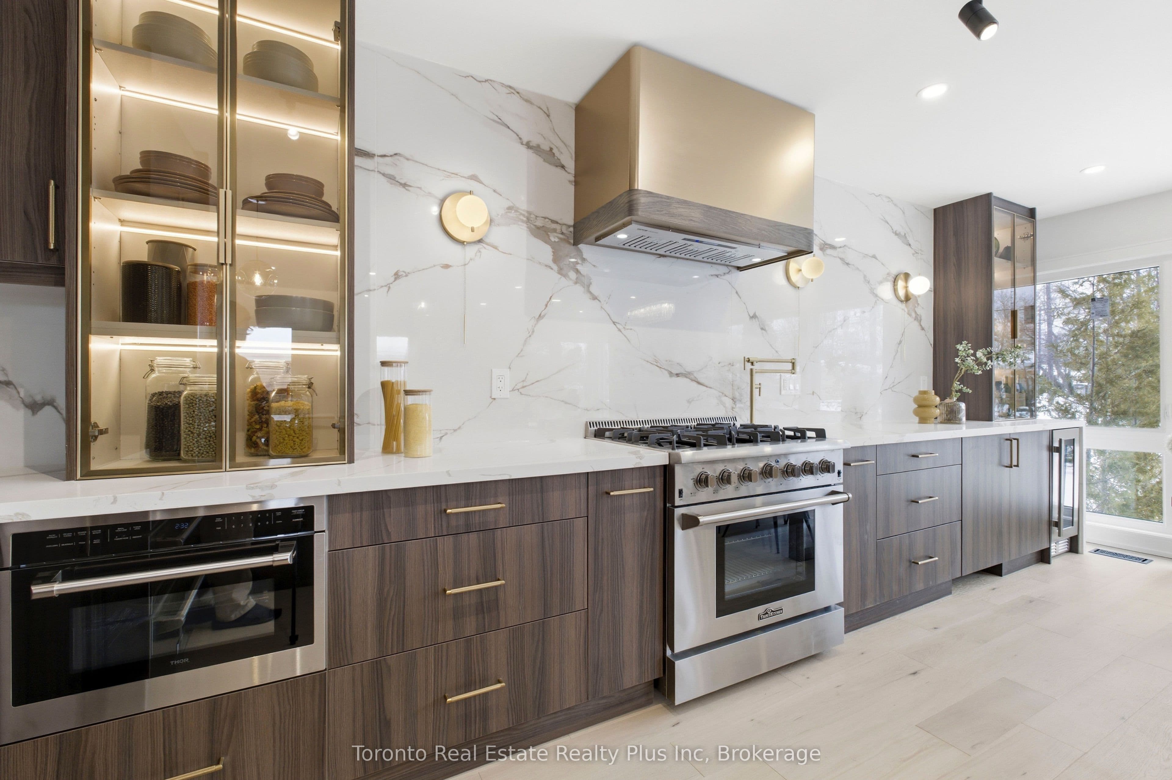 3 Blithfield Avenue, Toronto C15, ON M2K 1X9