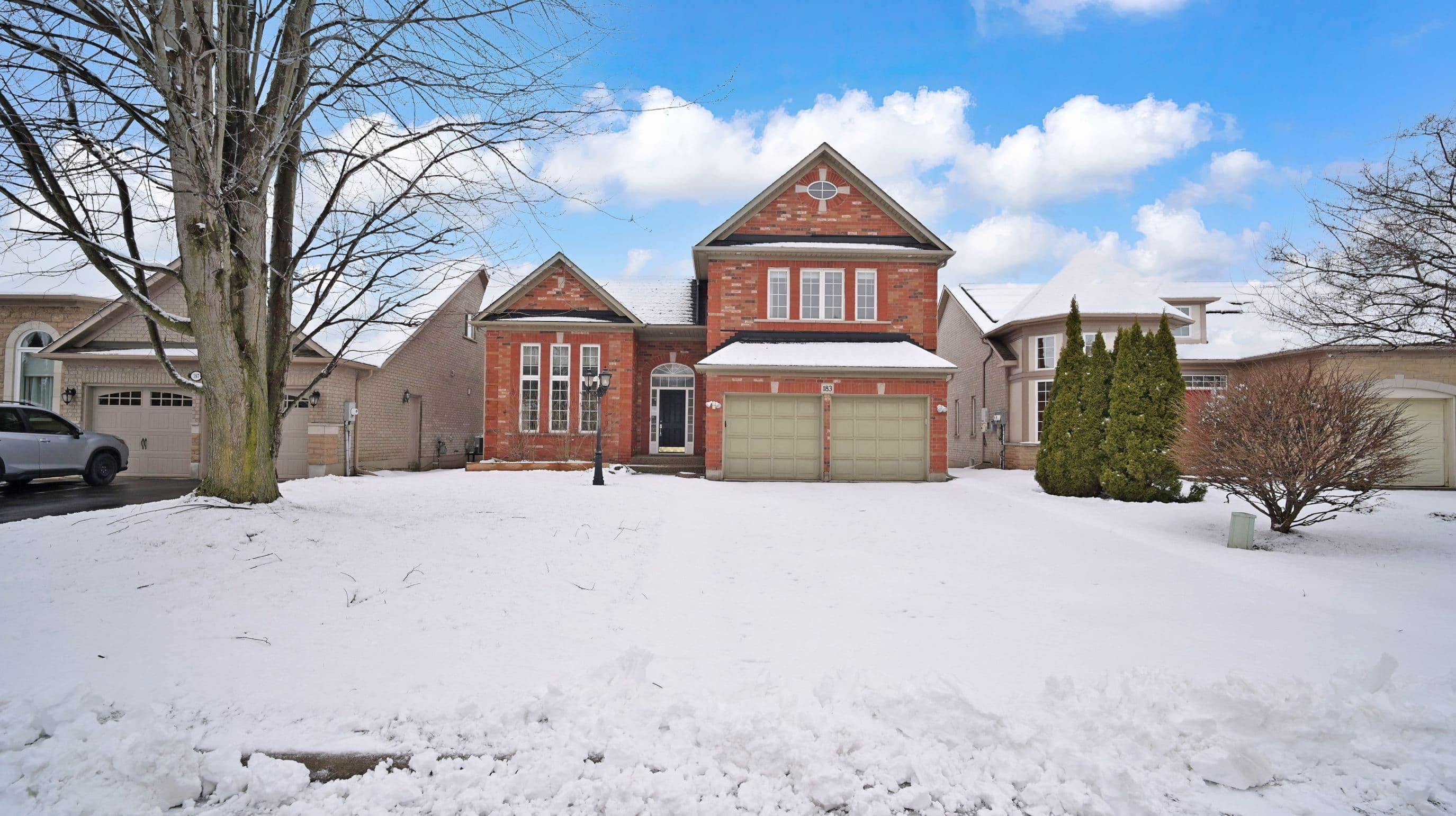 183 Valmont Court, Hamilton, ON L9G 5A1
