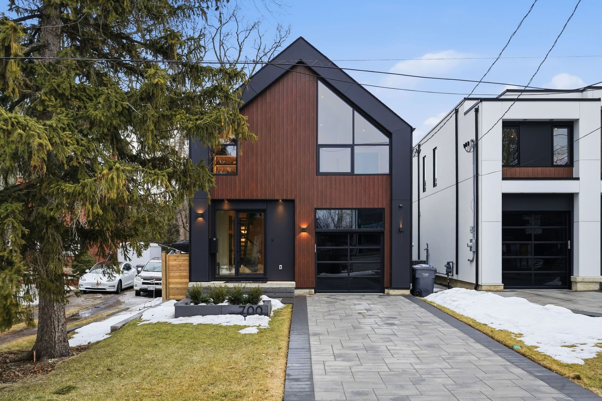 700 Montbeck Crescent, Mississauga, ON L5G 1P3