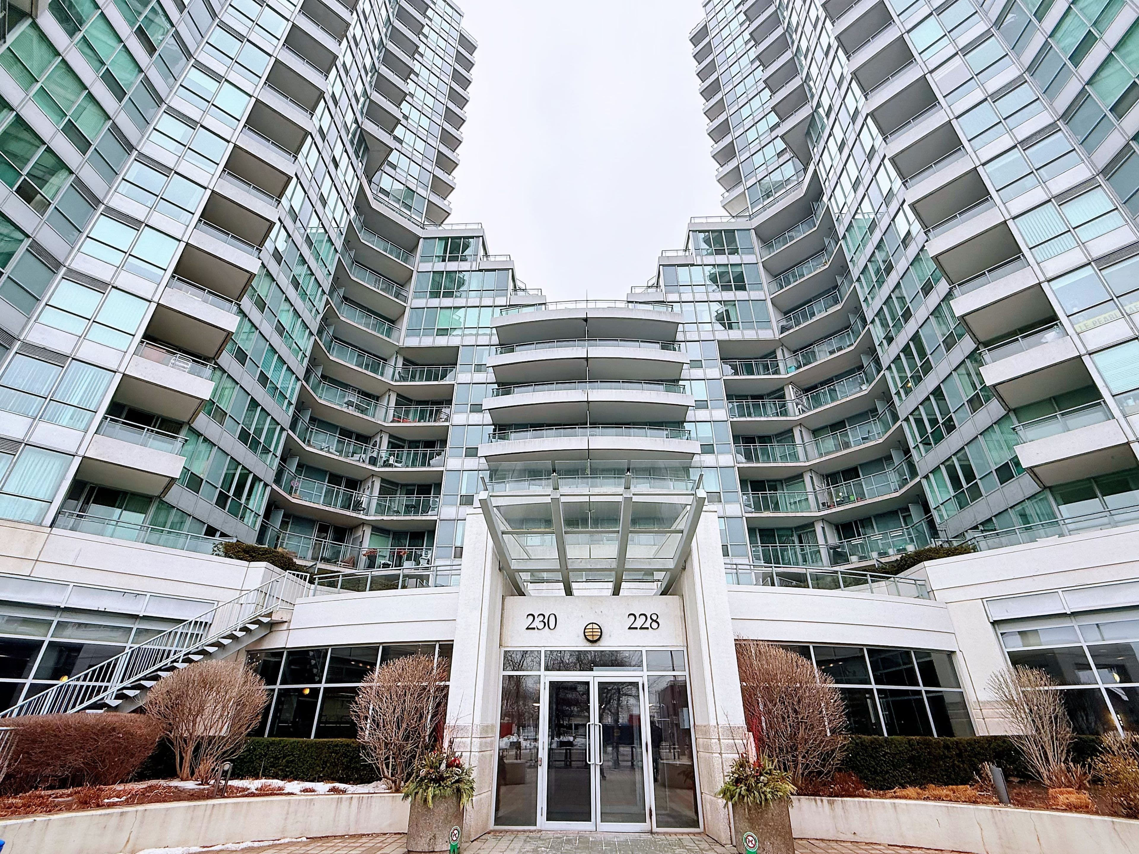 230 Queens Quay W 727, Toronto C01, ON M5J 2Y7