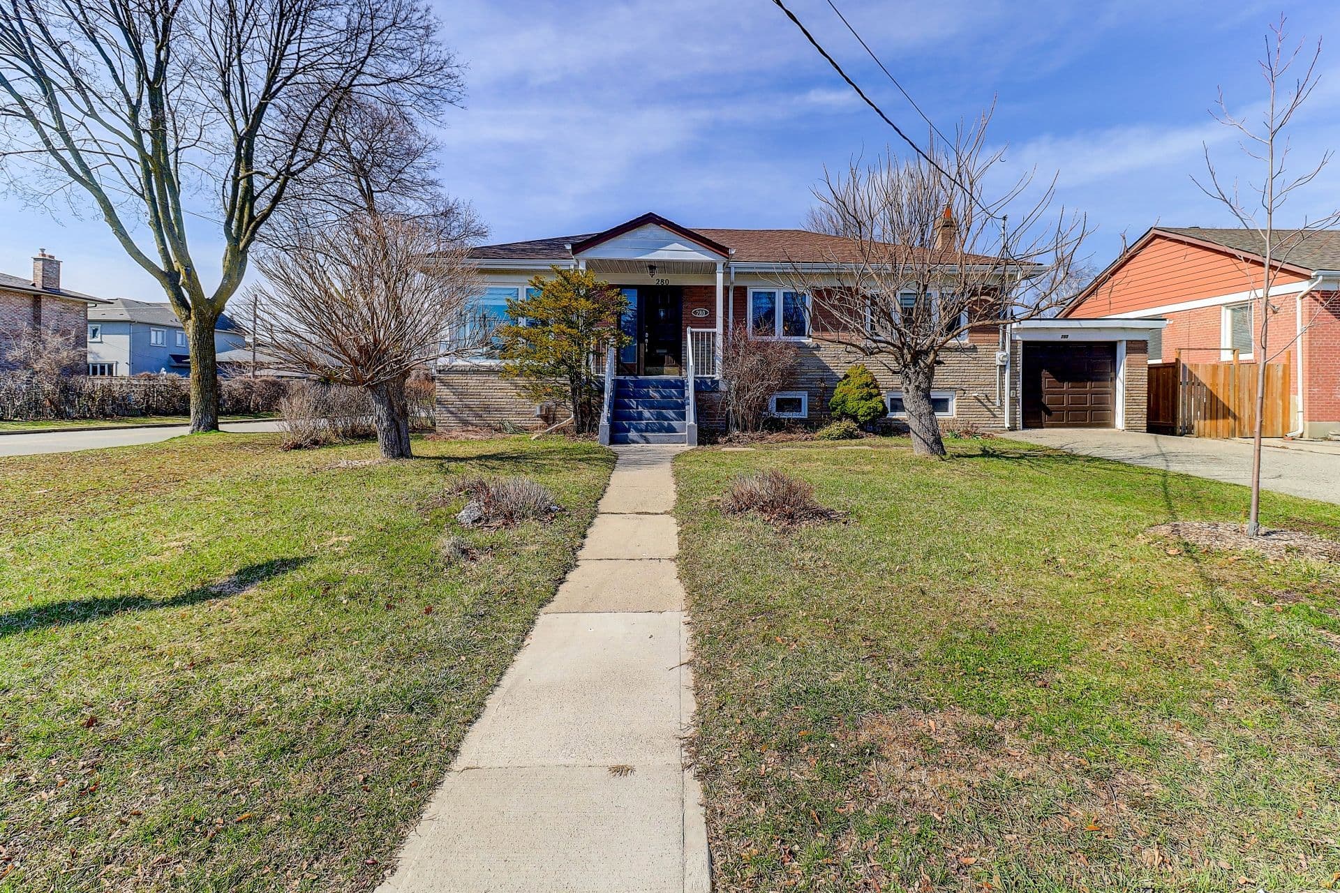 280 Waterloo Avenue, Toronto C06, ON M3H 3Z7