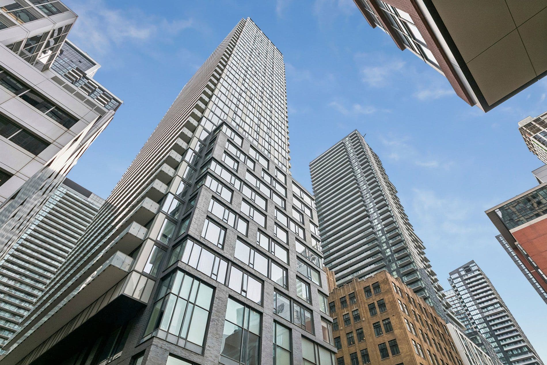 101 Peter Street 1203, Toronto C01, ON M5V 2G9