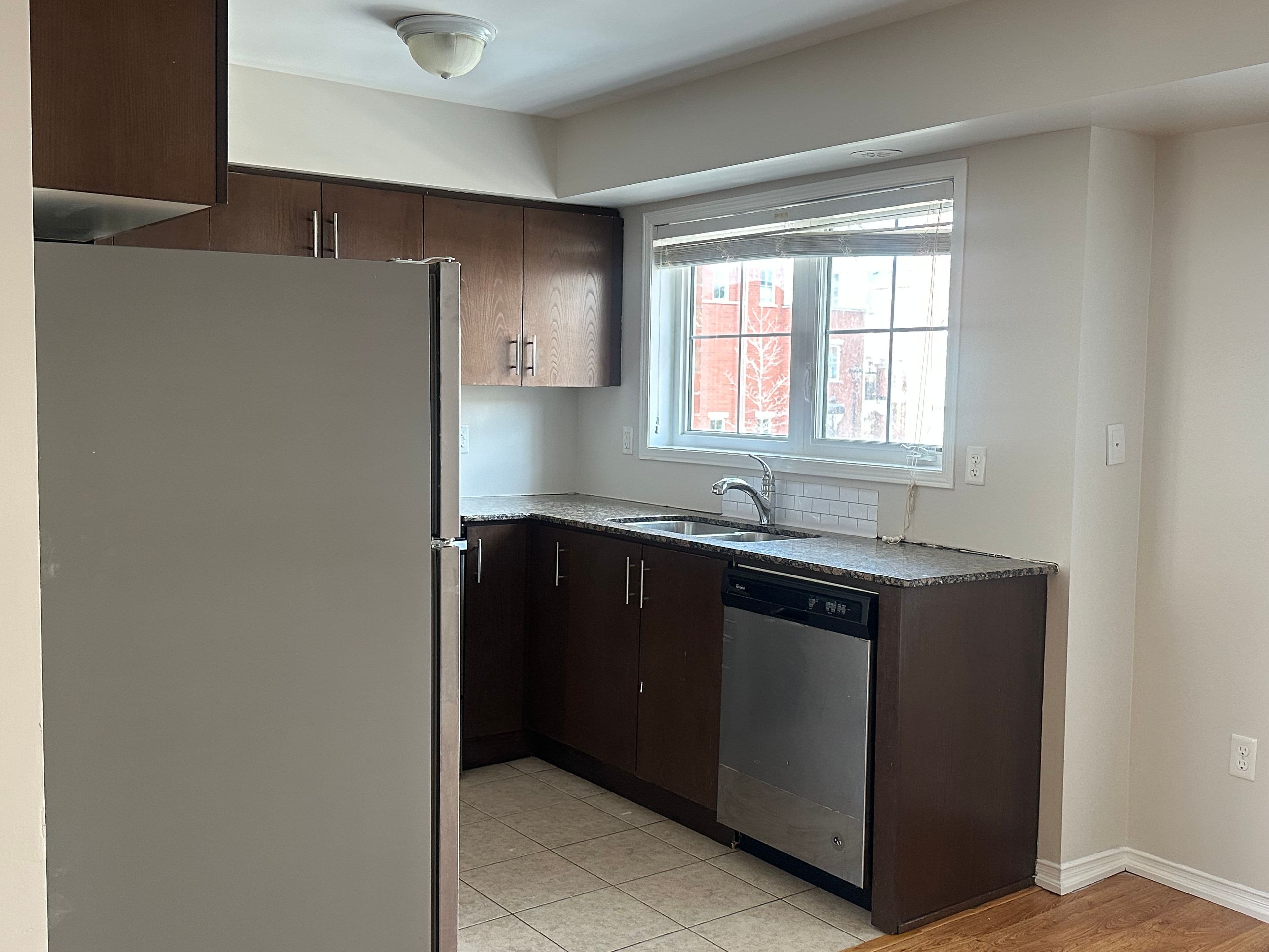 2476 Post Road 6, Oakville, ON L6H 0K1