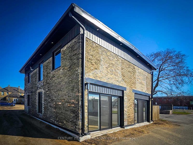 857 Dundas Street Unit 4, London East, ON N5W 2Z8