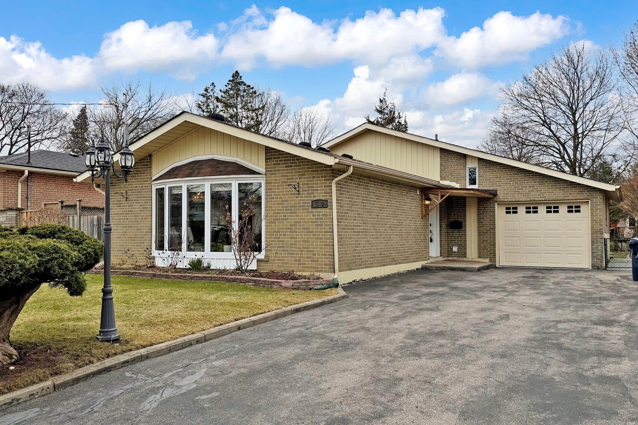 50 Nymark Avenue, Toronto C15, ON M2J 2G9