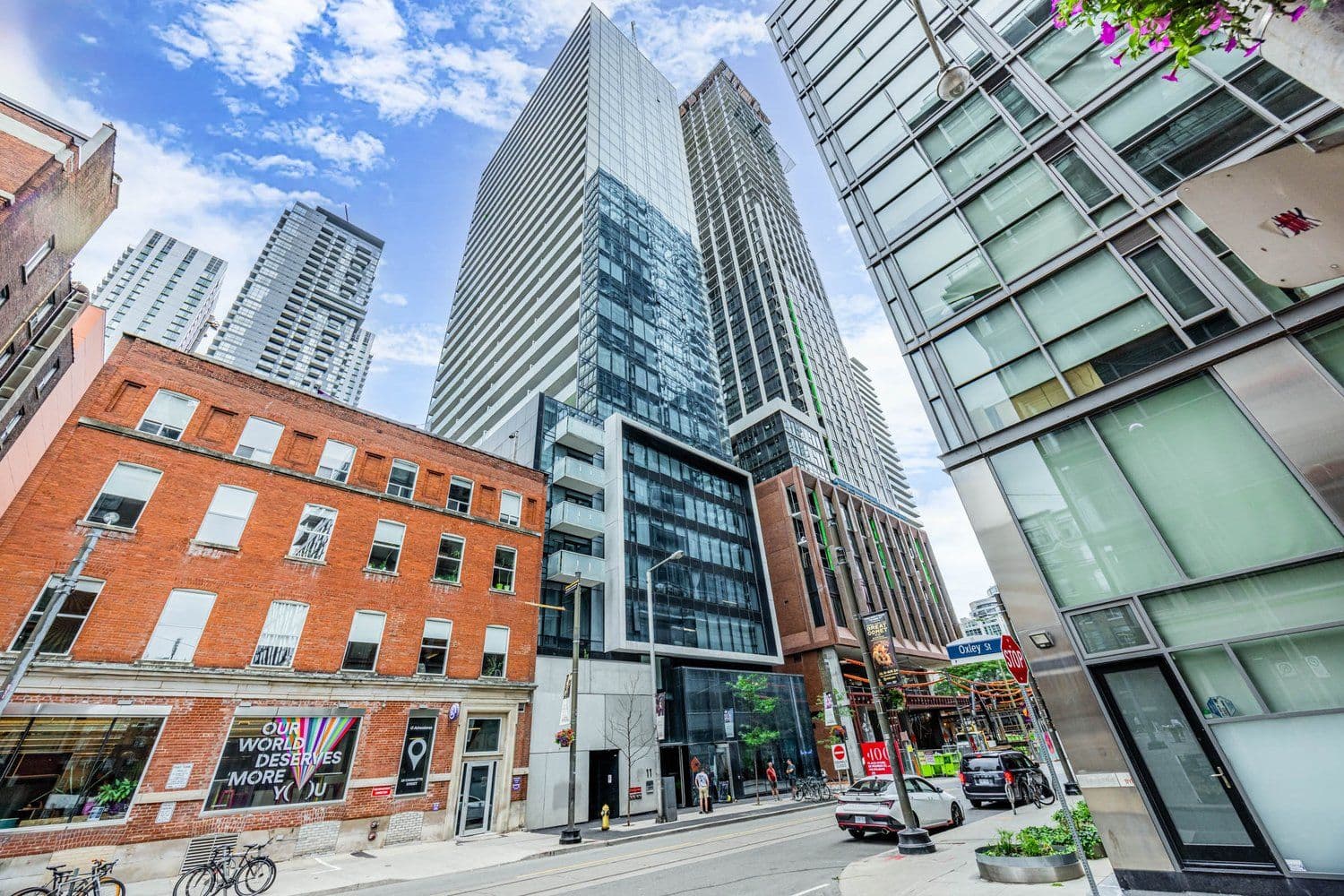 11 Charlotte Street 2404, Toronto C01, ON M5V 0M6