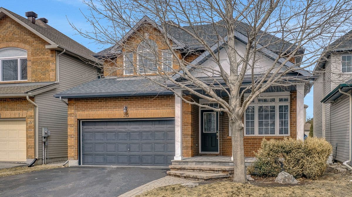 315 Rustic Hills Crescent, Orleans - Cumberland and Area, ON K4A 5A8