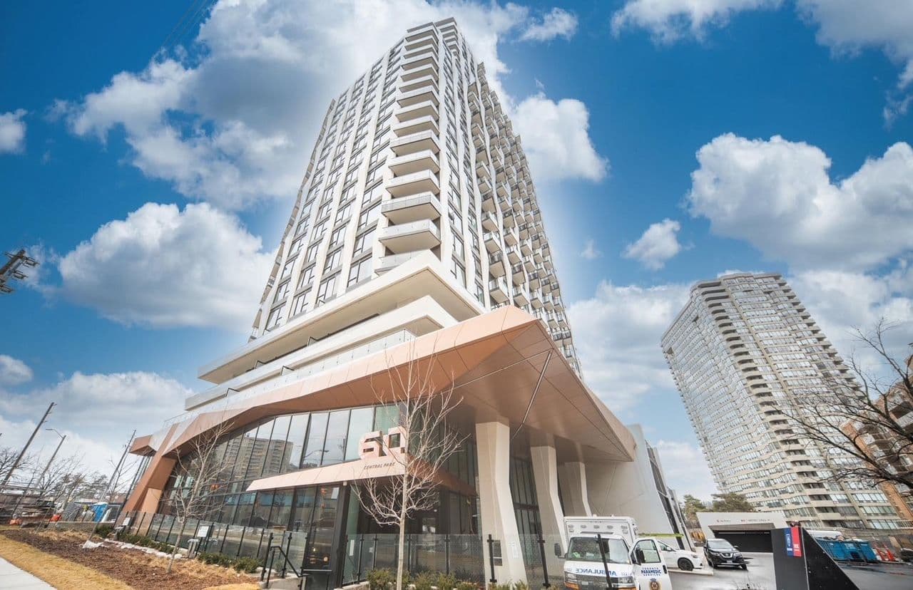 60 Central Park Road Way 1306, Toronto W08, ON M9A 0E6