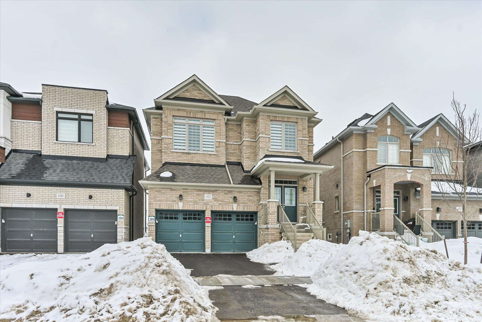 1452 Wheatcroft Drive, Oshawa, ON L1L 0W5