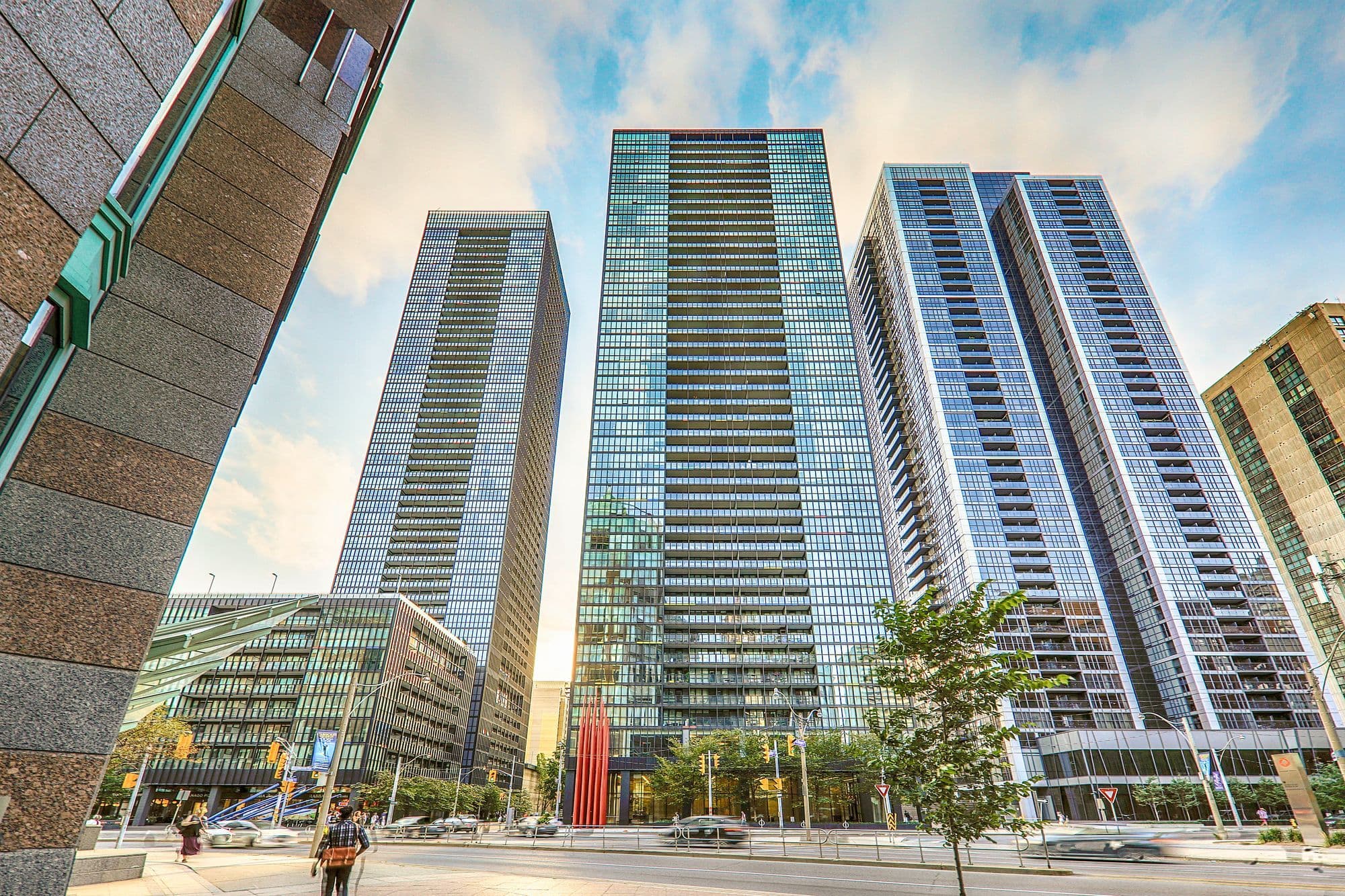 110 Charles Street E 706, Toronto C08, ON M4Y 1T5