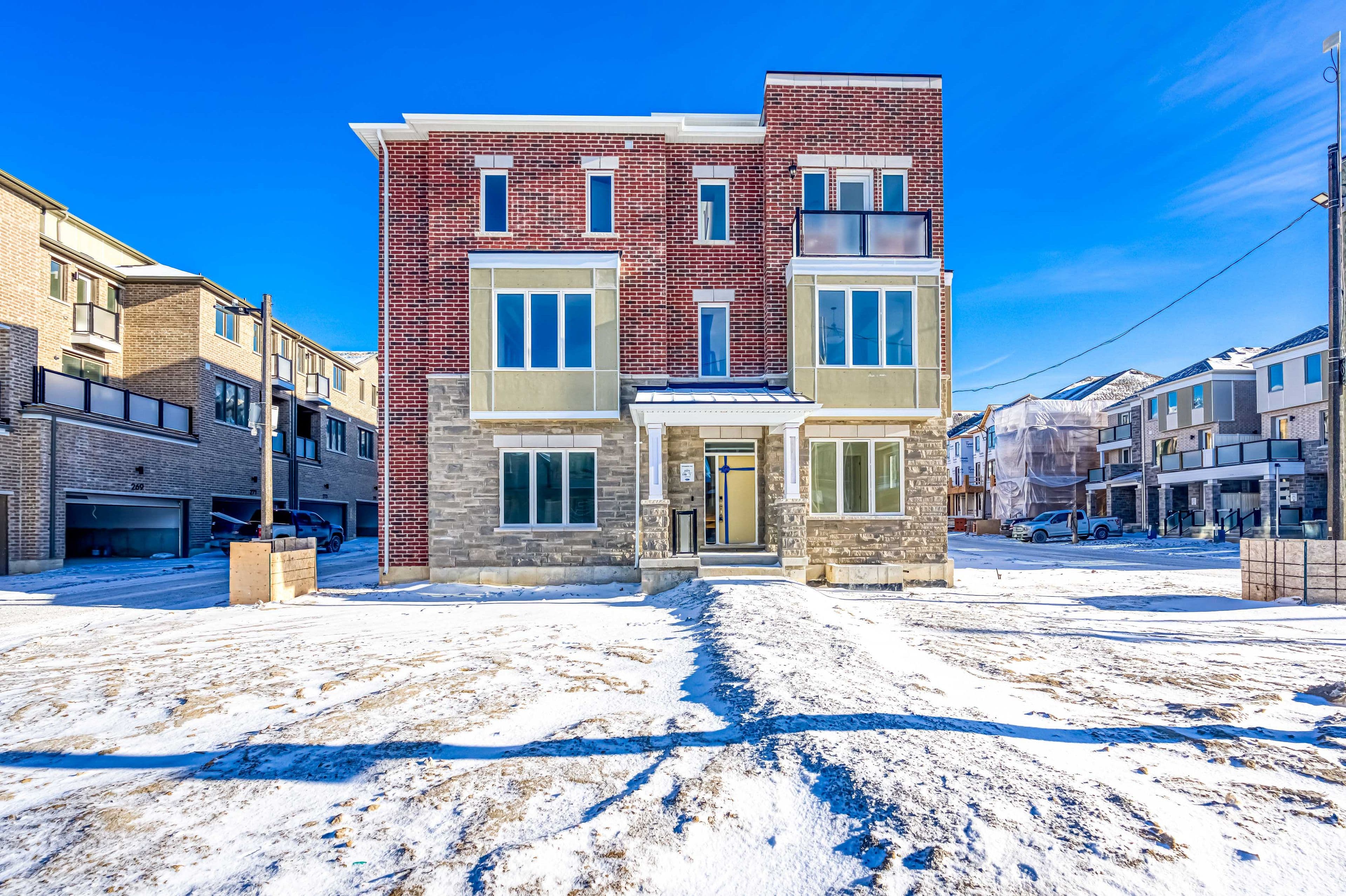 7 Sweet Pear Street, Markham, ON L6C 3M3