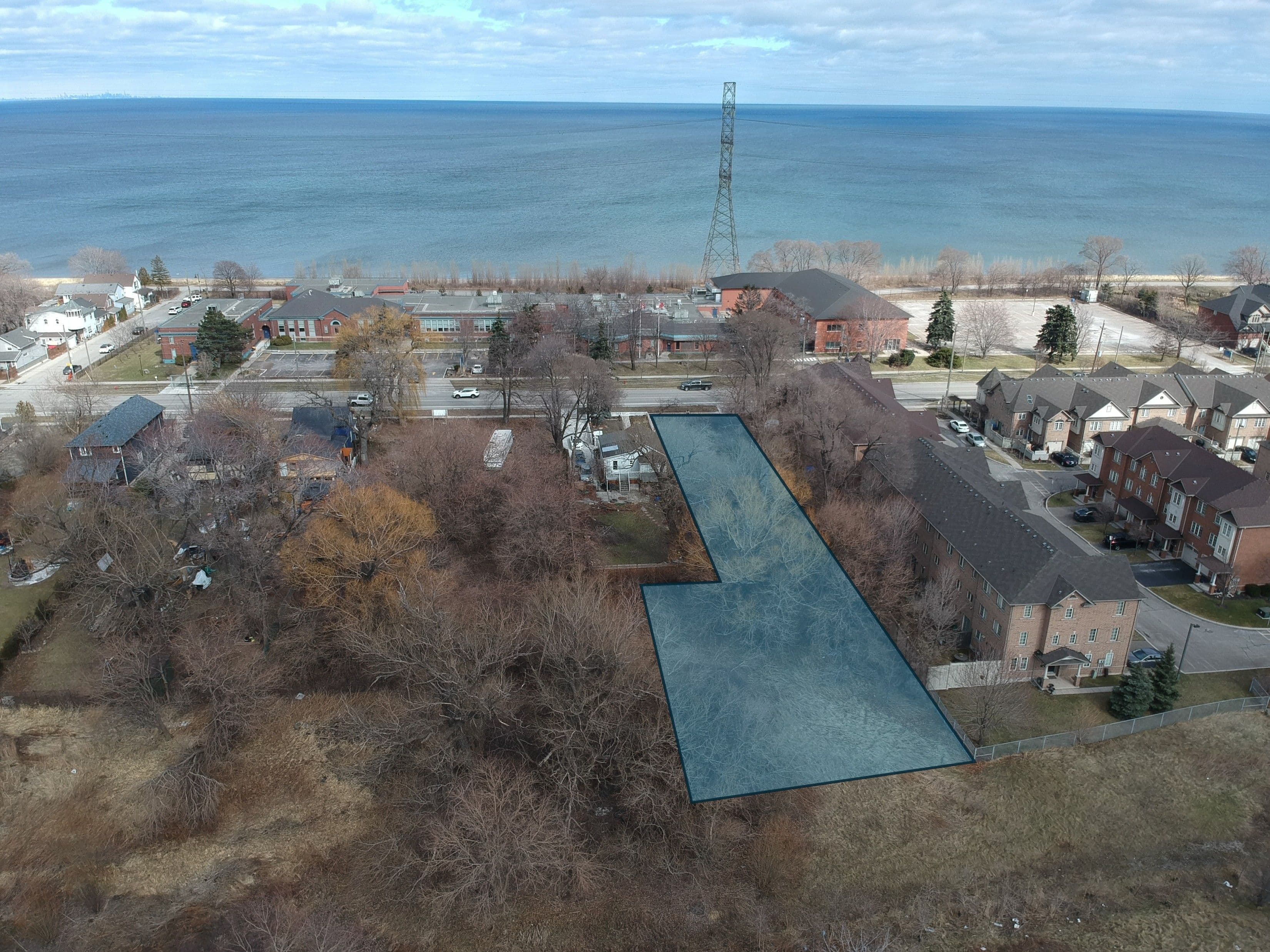 480 Beach Boulevard, Hamilton, ON L8H 6X3