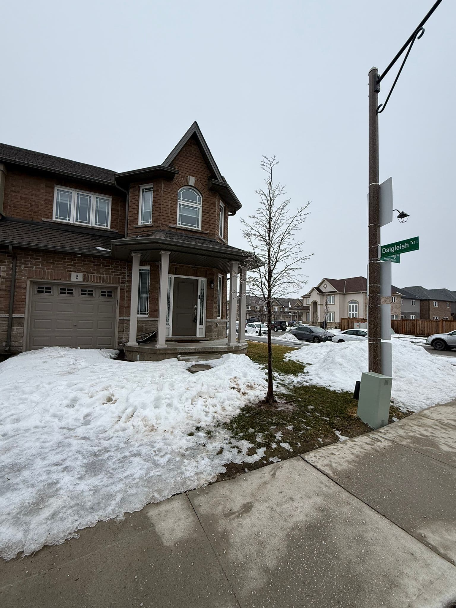 2 Laguna Village Crescent, Hamilton, ON L0R 1P0