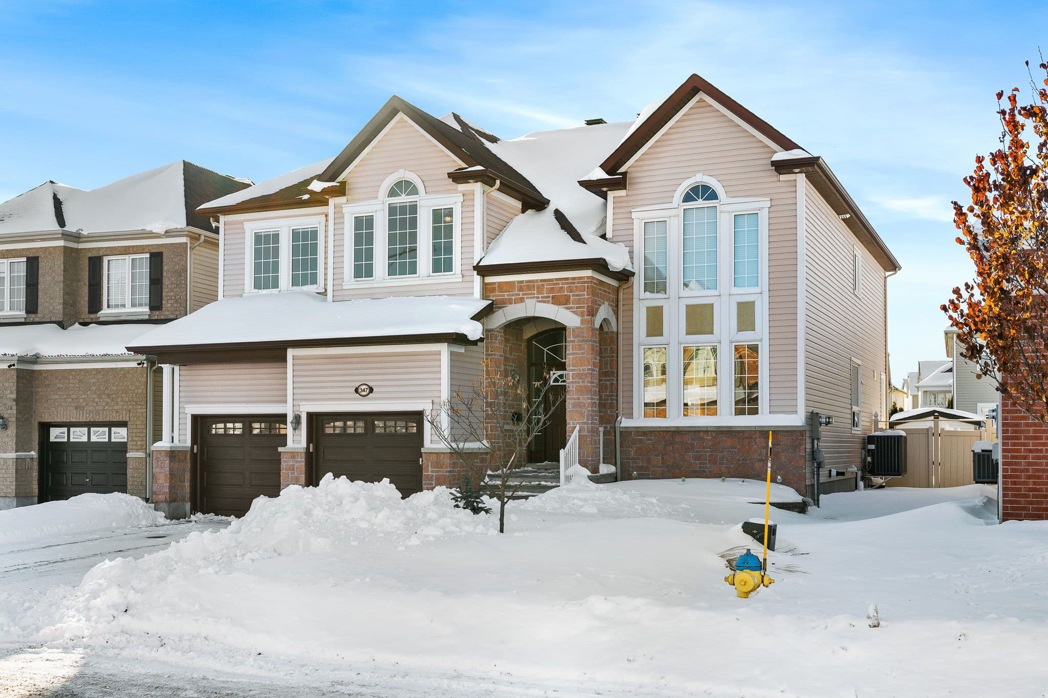 347 Bamburgh Way, Barrhaven, ON K2J 5R1