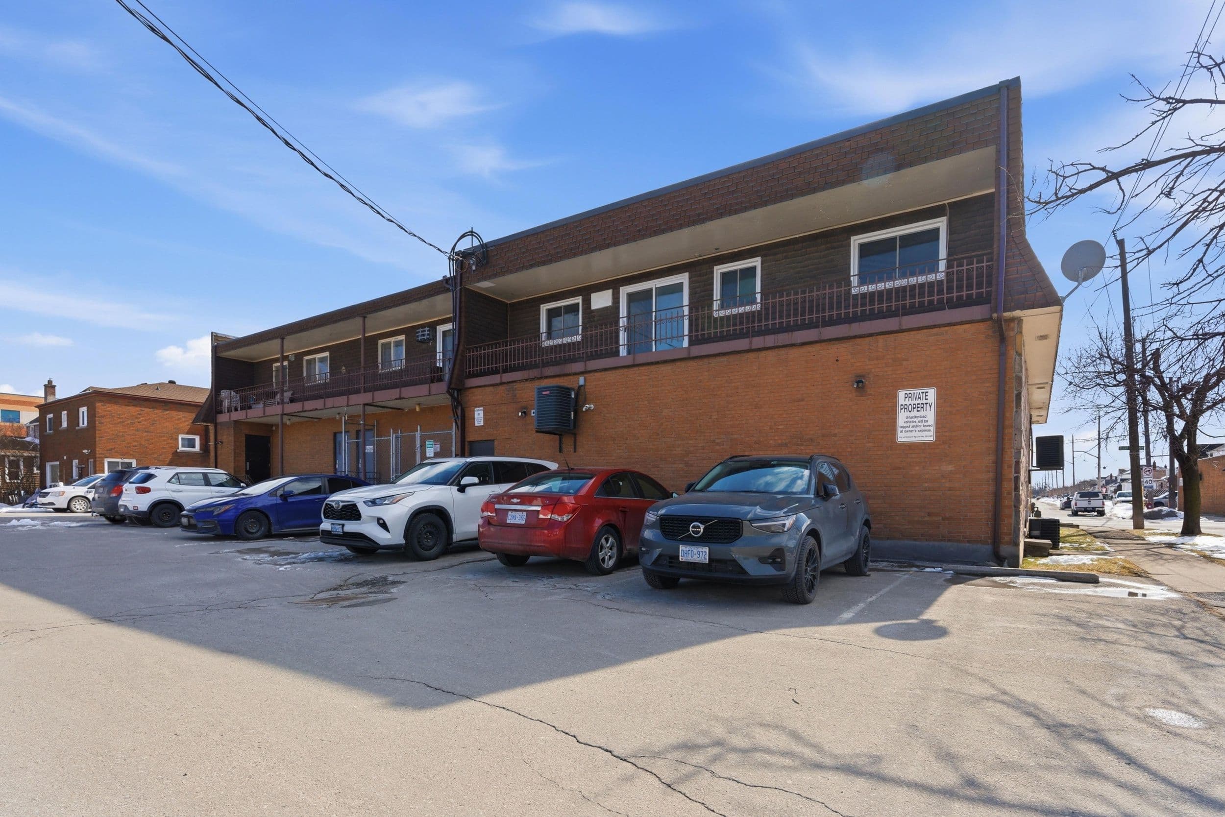 706 Main Street E F, Welland, ON L3B 3Y4