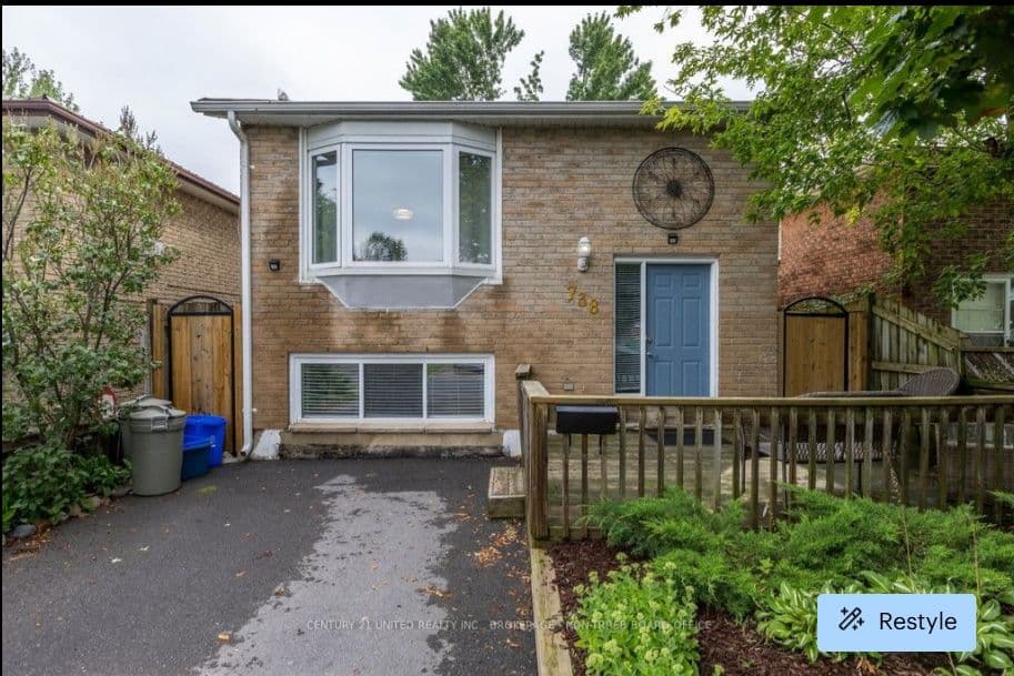 738 Mountain Ash Road, Peterborough, ON K9J 8K1
