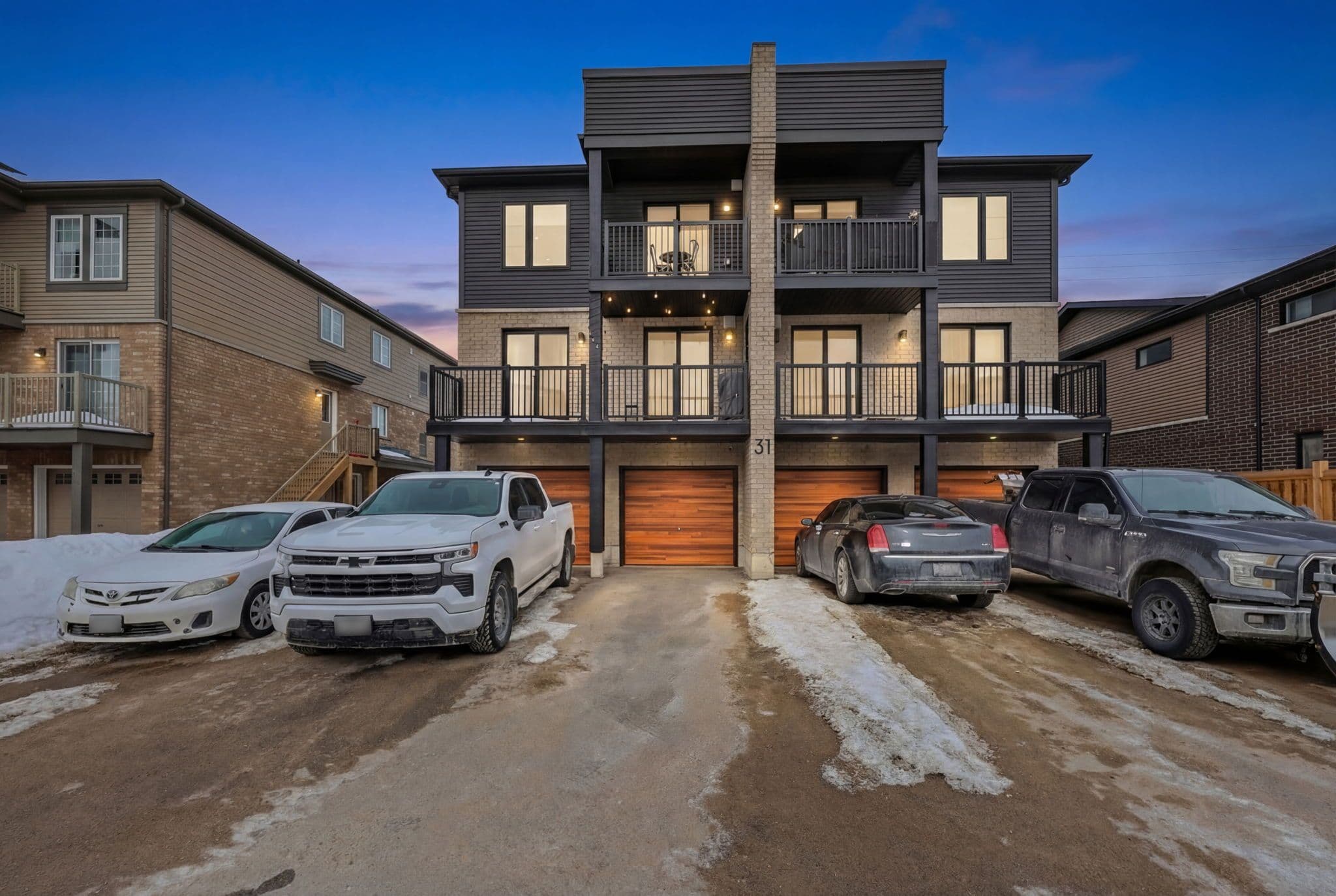 31 Pumpkin Corner Crescent 9, Barrie, ON L9J 0C2