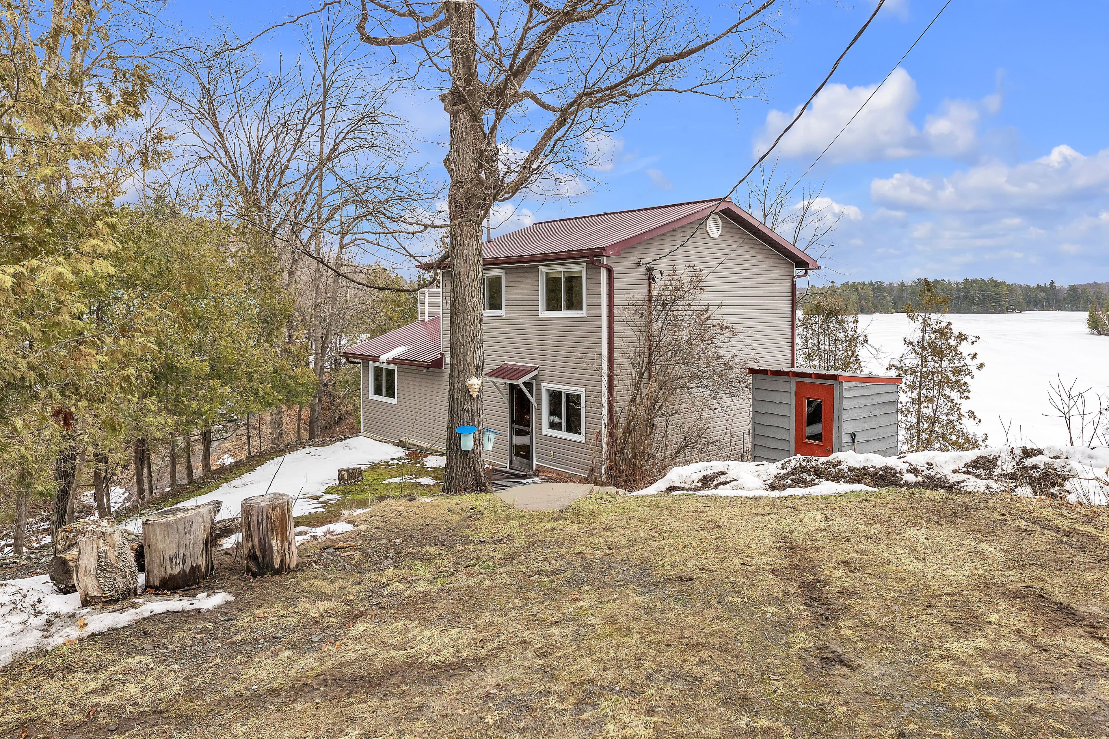 245 Taggart Lane, Rideau Lakes, ON K0G 1X0