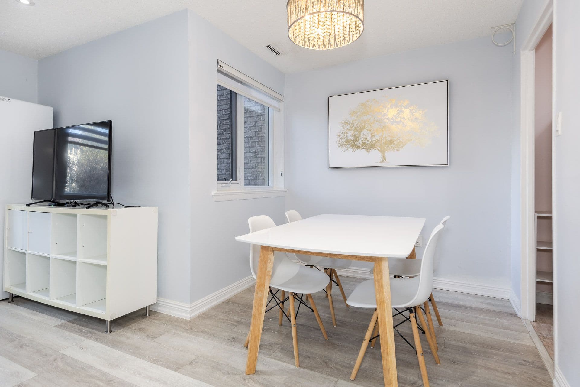 4005 Don Mills Road 134, Toronto C15, ON M2H 3J9