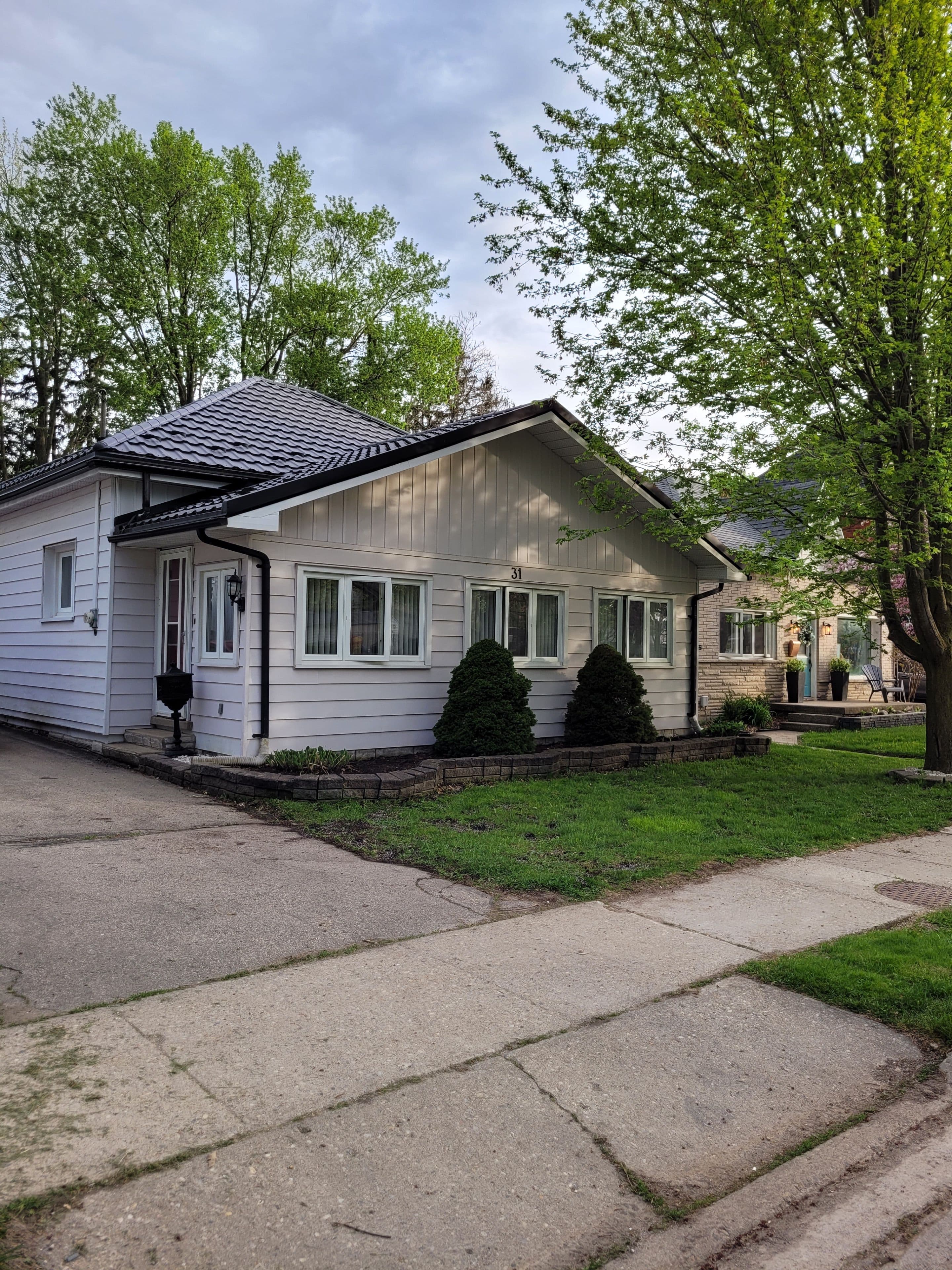 31 Railway Avenue, Stratford, ON N5A 2H8