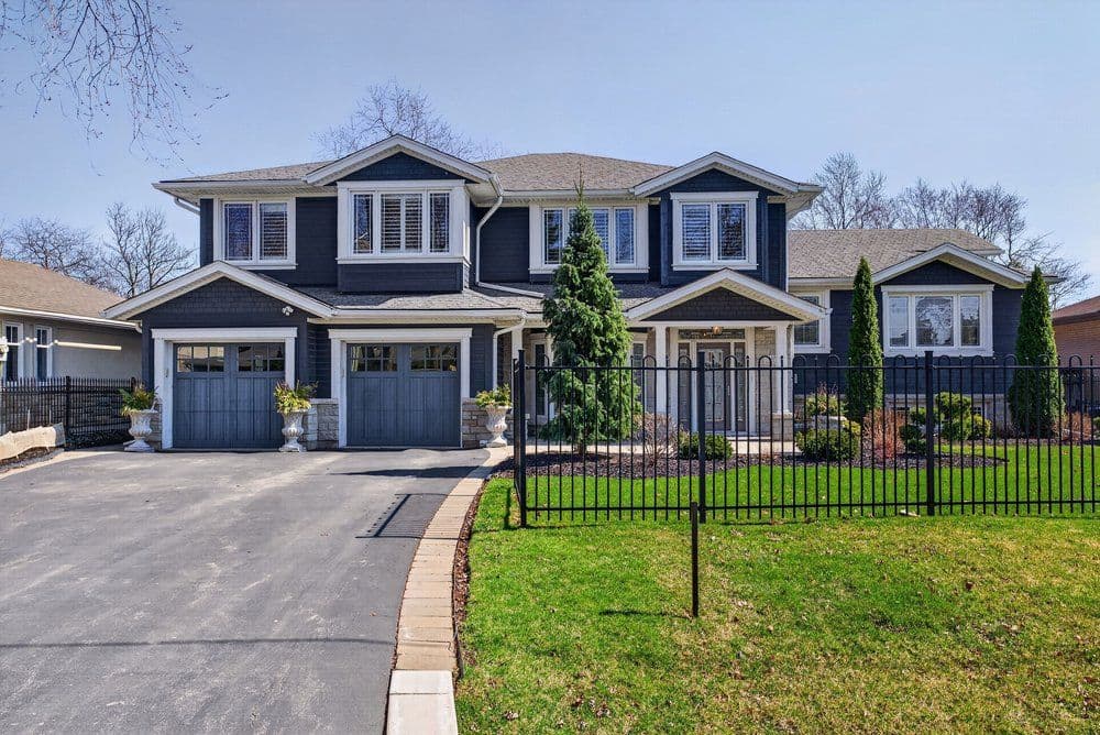 1374 Secord Avenue, Oakville, ON L6L 2L1