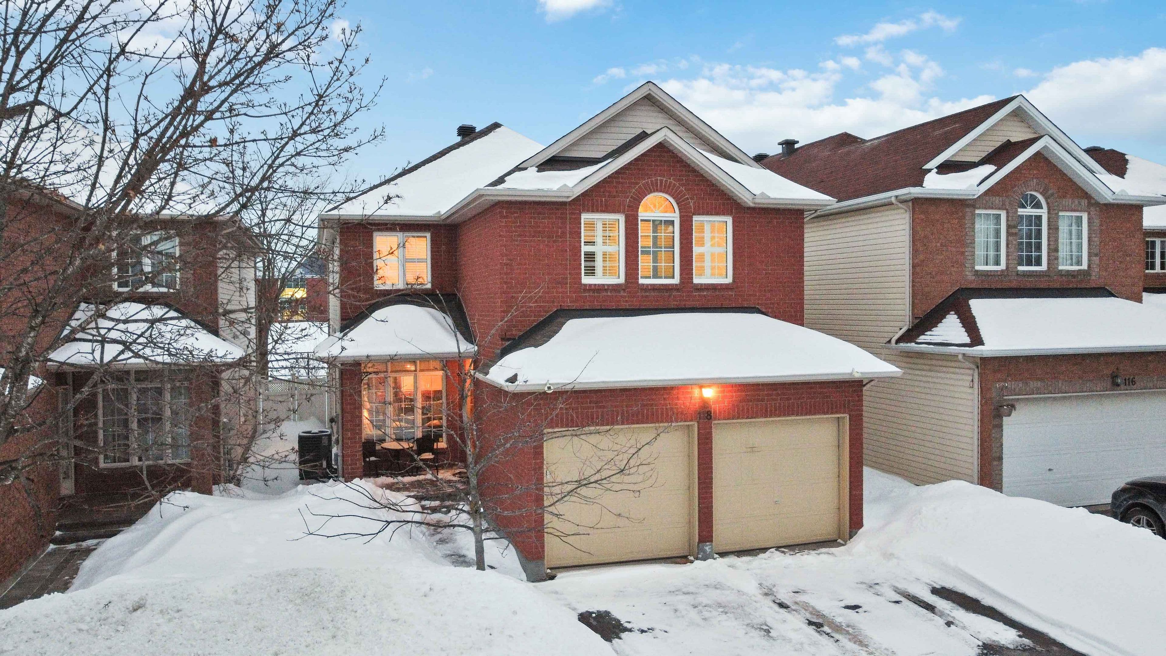 118 Finn Court, Hunt Club - South Keys and Area, ON K1V 2C8