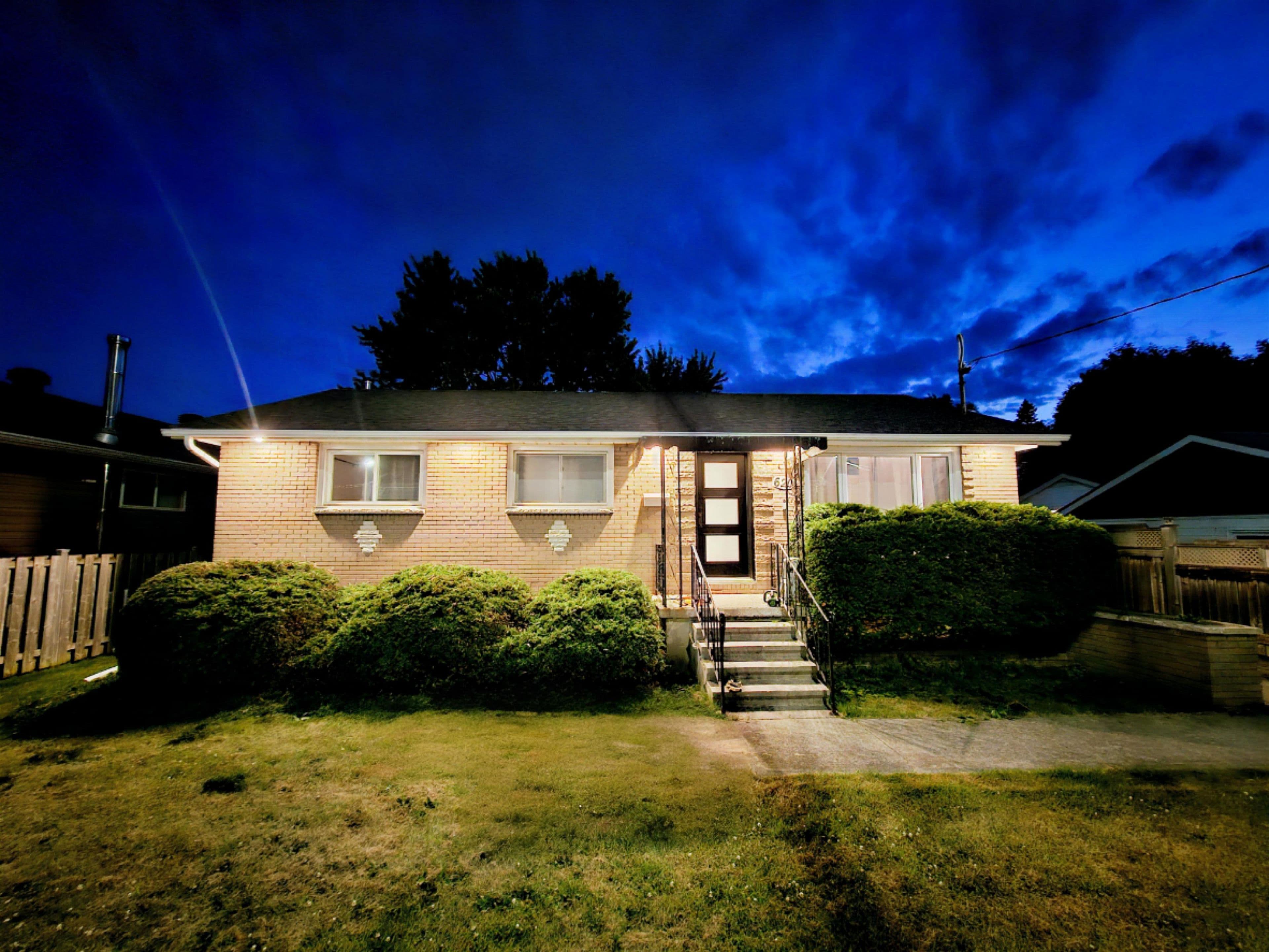 620 Sidney Street, Belleville, ON K8P 4A6