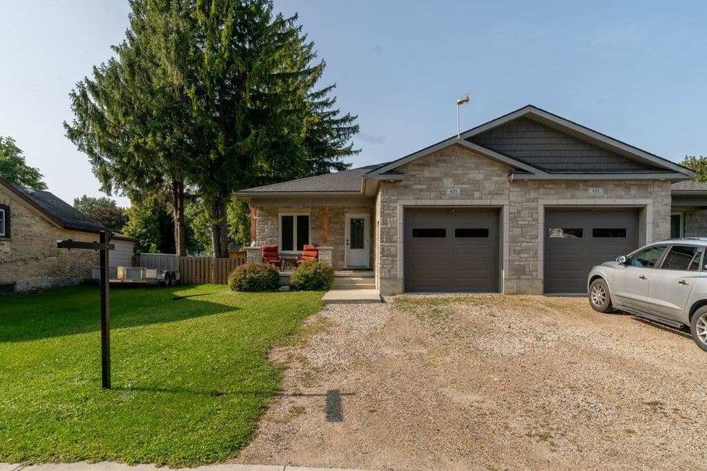 420 Victoria Street, Minto, ON N0G 2P0