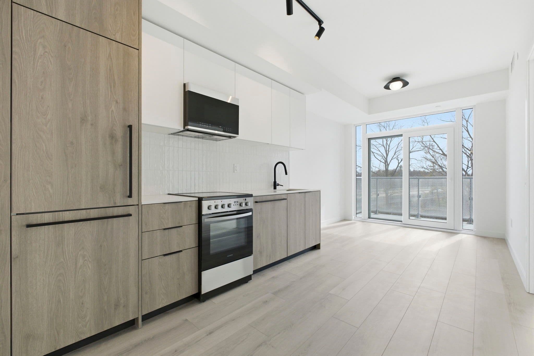 1635 Military Trail 234, Toronto E10, ON M1C 1B2