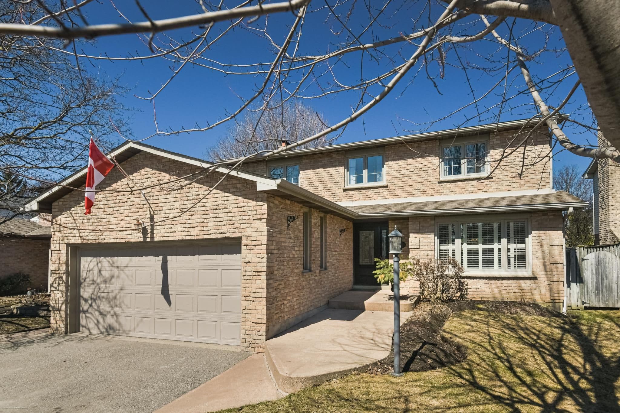 885 Dales Avenue, Newmarket, ON L3Y 5Z6
