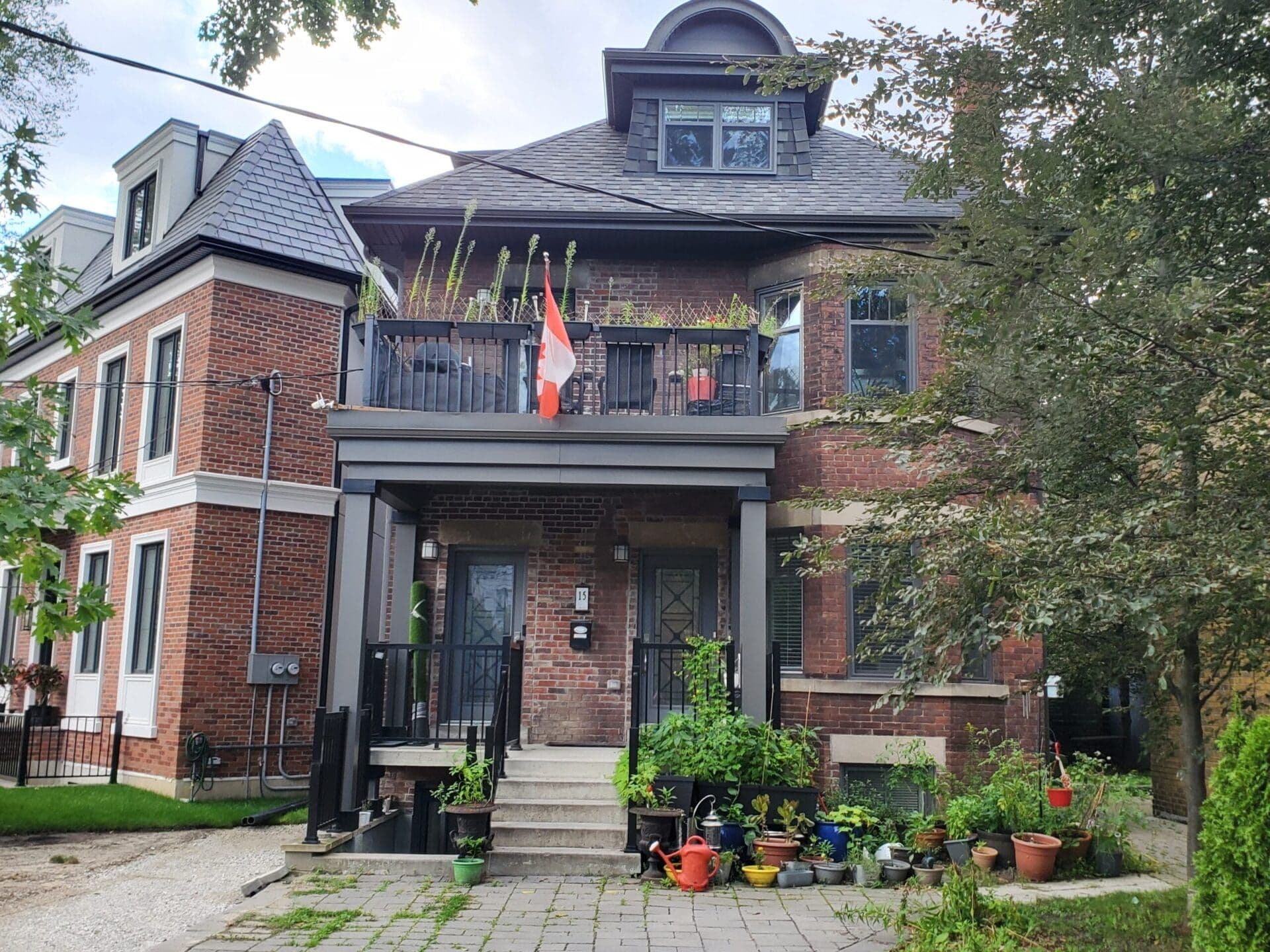 15 Highview Crescent B1, Toronto W03, ON M6H 2Y3