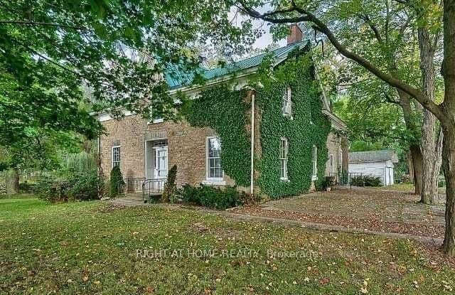 545 Dundas Street E, Hamilton, ON L8B 0G7